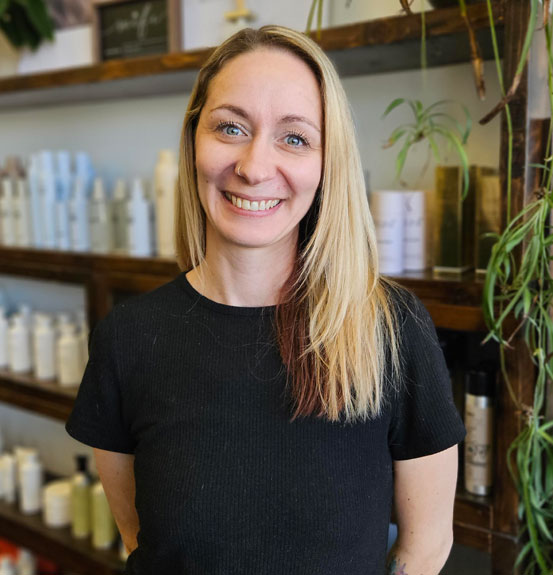 Studio 2 Hairstyling - Nici